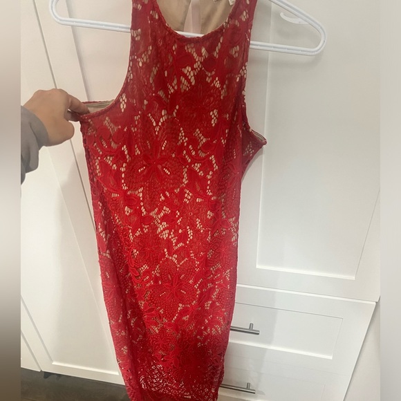 Red lace dress holiday party - Picture 1 of 3